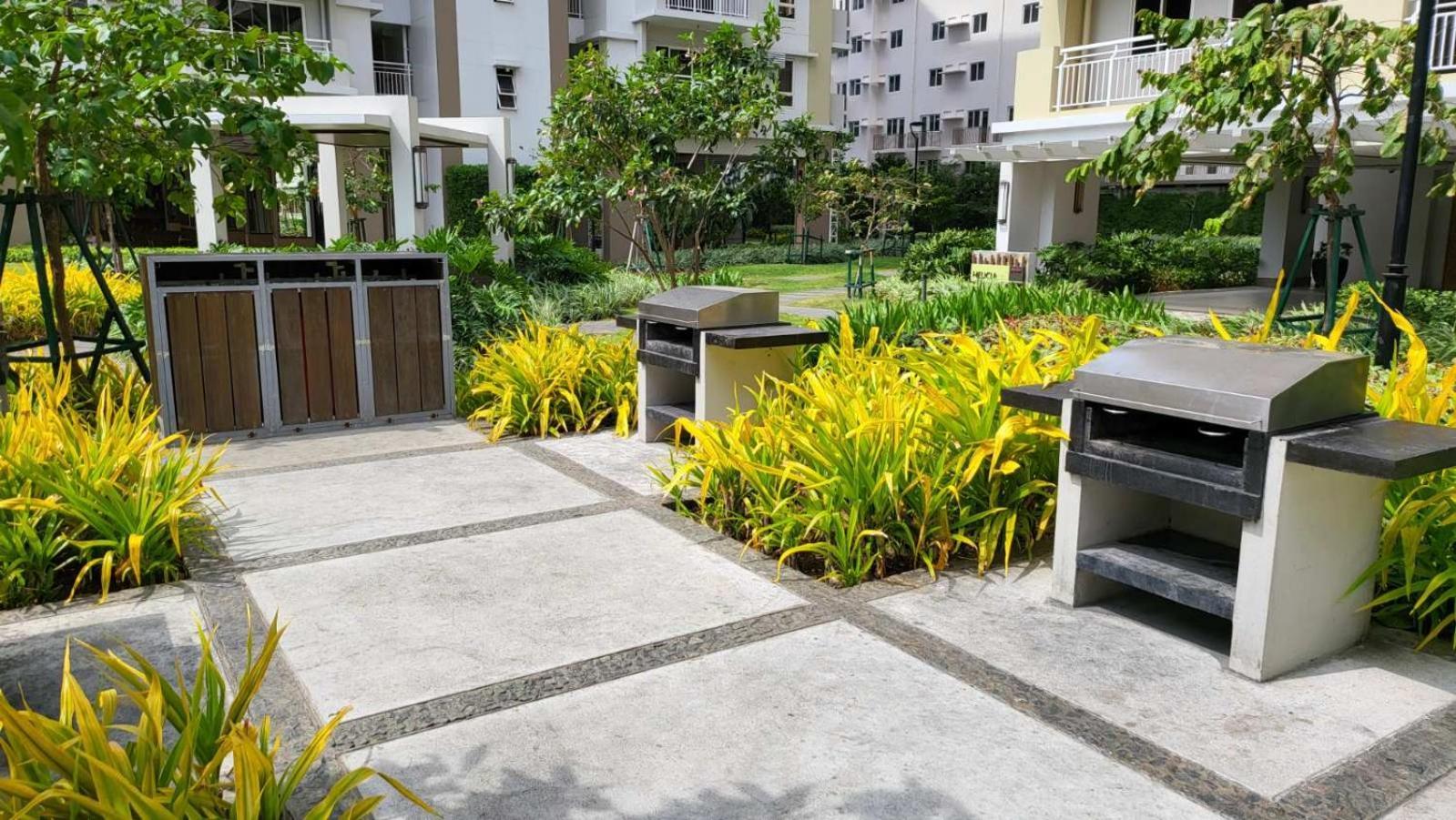 The Atherton- Spacious Modern Condo Unit In Paranaque Near The Airport, Makati, Bgc And Highways Paranaque City Екстериор снимка