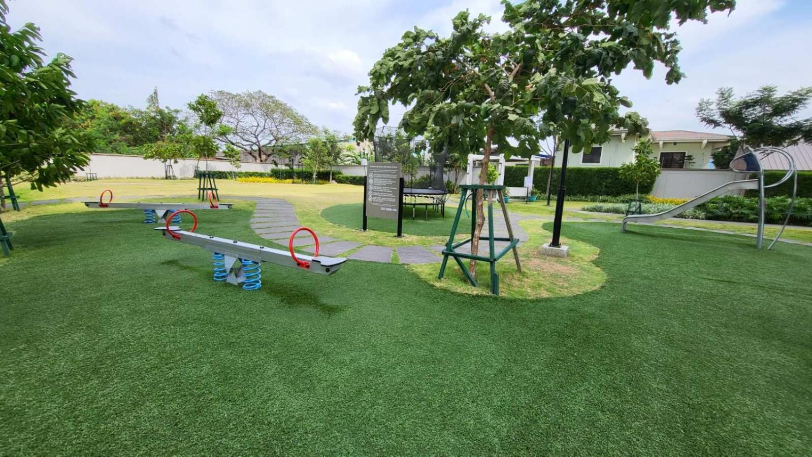 The Atherton- Spacious Modern Condo Unit In Paranaque Near The Airport, Makati, Bgc And Highways Paranaque City Екстериор снимка