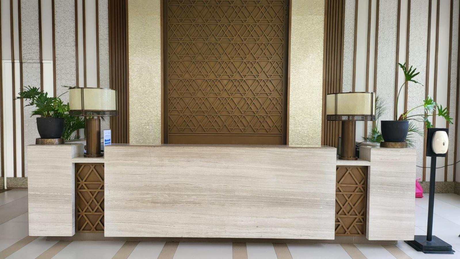The Atherton- Spacious Modern Condo Unit In Paranaque Near The Airport, Makati, Bgc And Highways Paranaque City Екстериор снимка